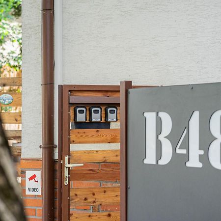 B48 Gardenhouse - A Zoeldben Kenyelmesen Villa Törökbálint Dış mekan fotoğraf